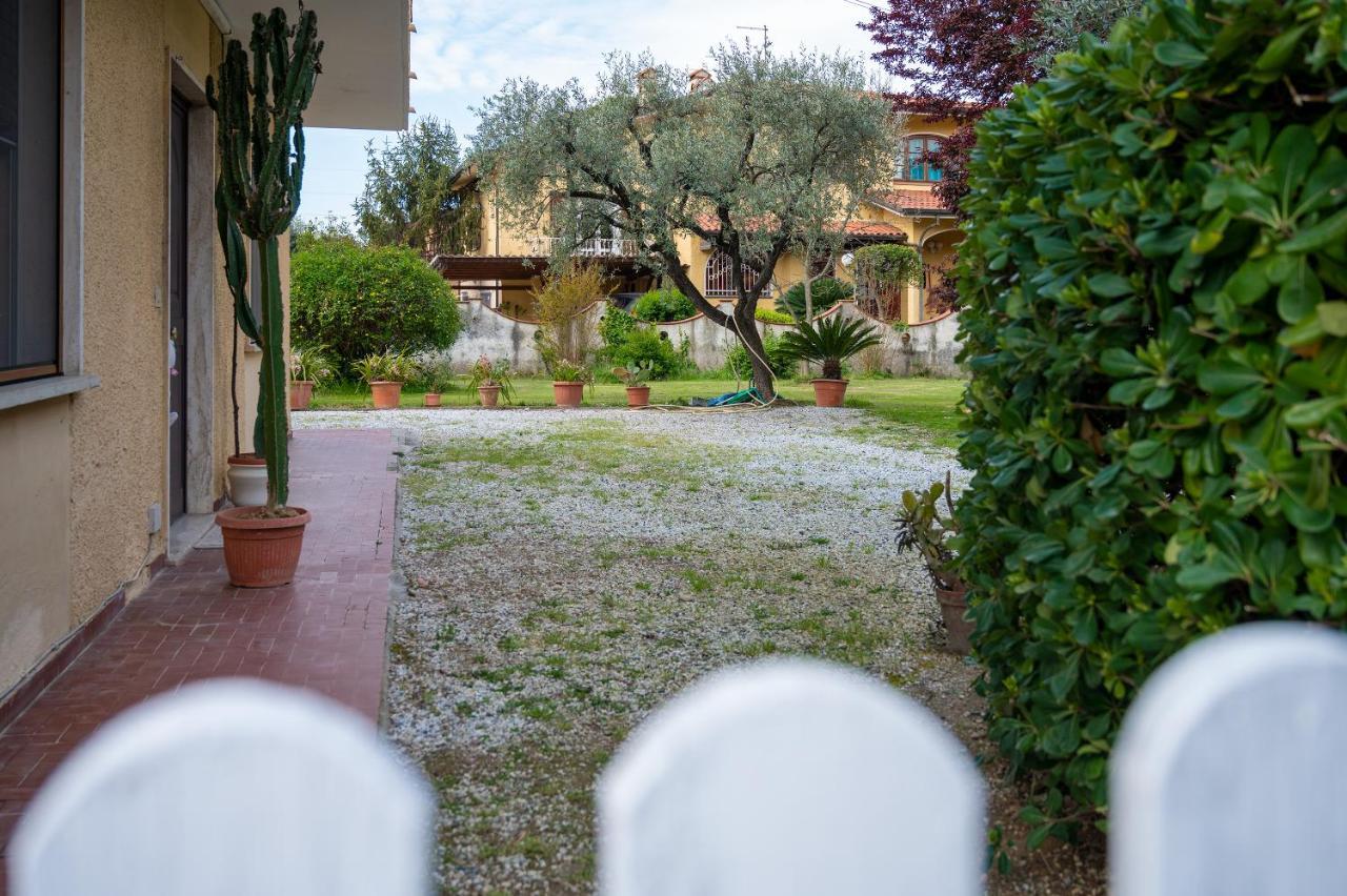 La Casetta Di Silvio Capezzano Pianore Esterno foto